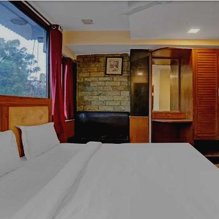 Oyo 75948 Hotel Tushar Continental นิวเดลี ภายนอก รูปภาพ