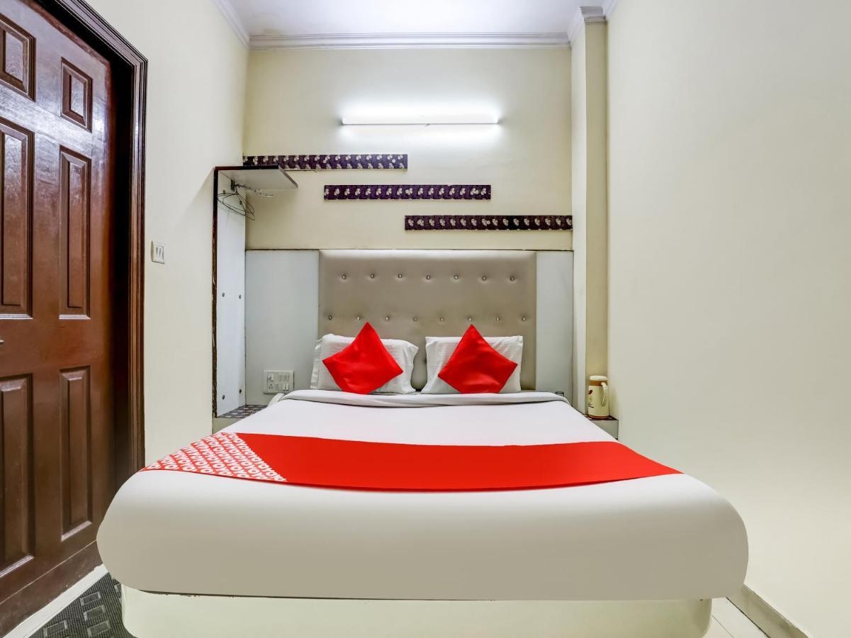 Oyo 75948 Hotel Tushar Continental นิวเดลี ภายนอก รูปภาพ