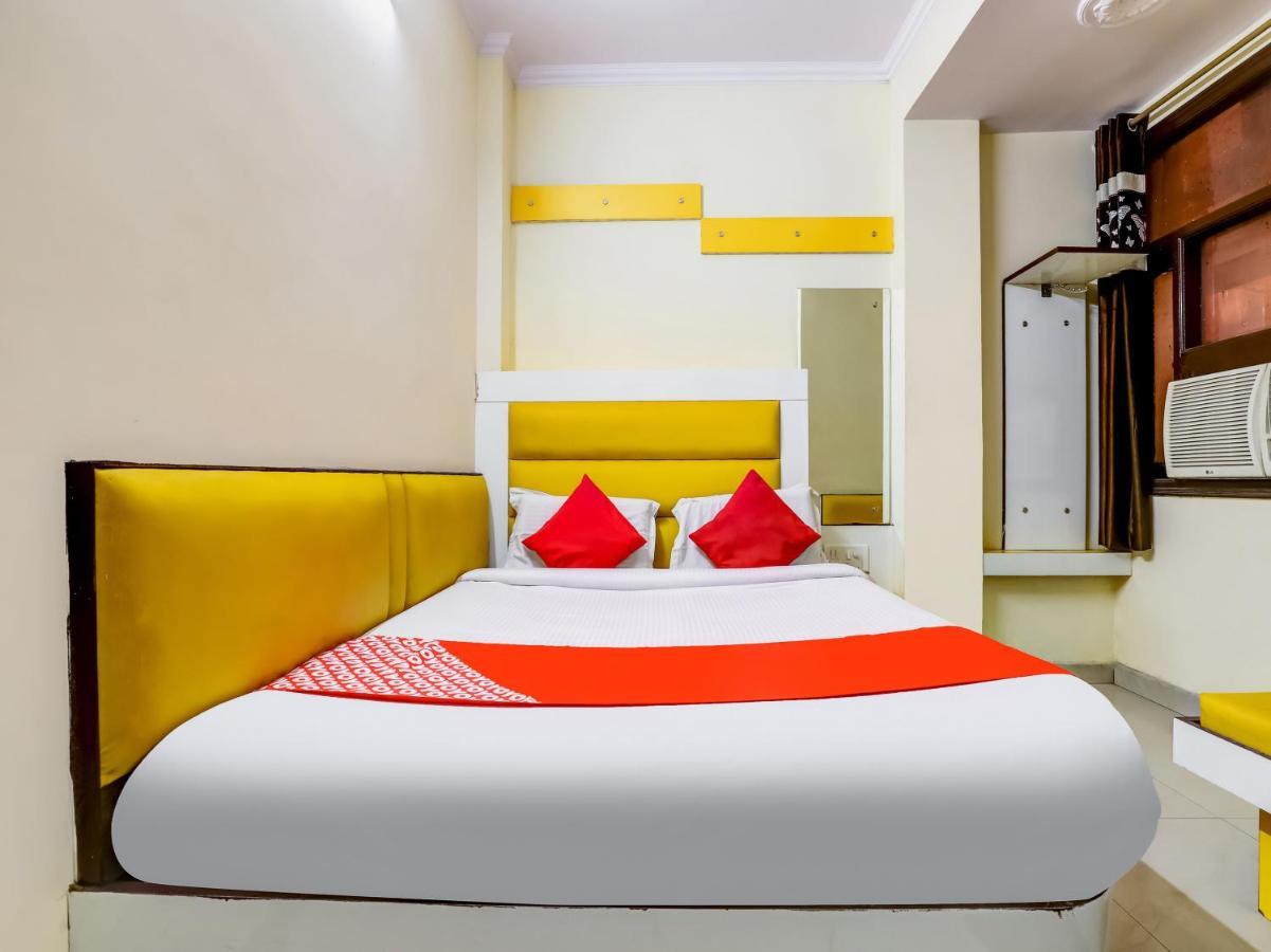 Oyo 75948 Hotel Tushar Continental นิวเดลี ภายนอก รูปภาพ