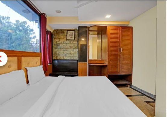 Oyo 75948 Hotel Tushar Continental นิวเดลี ภายนอก รูปภาพ