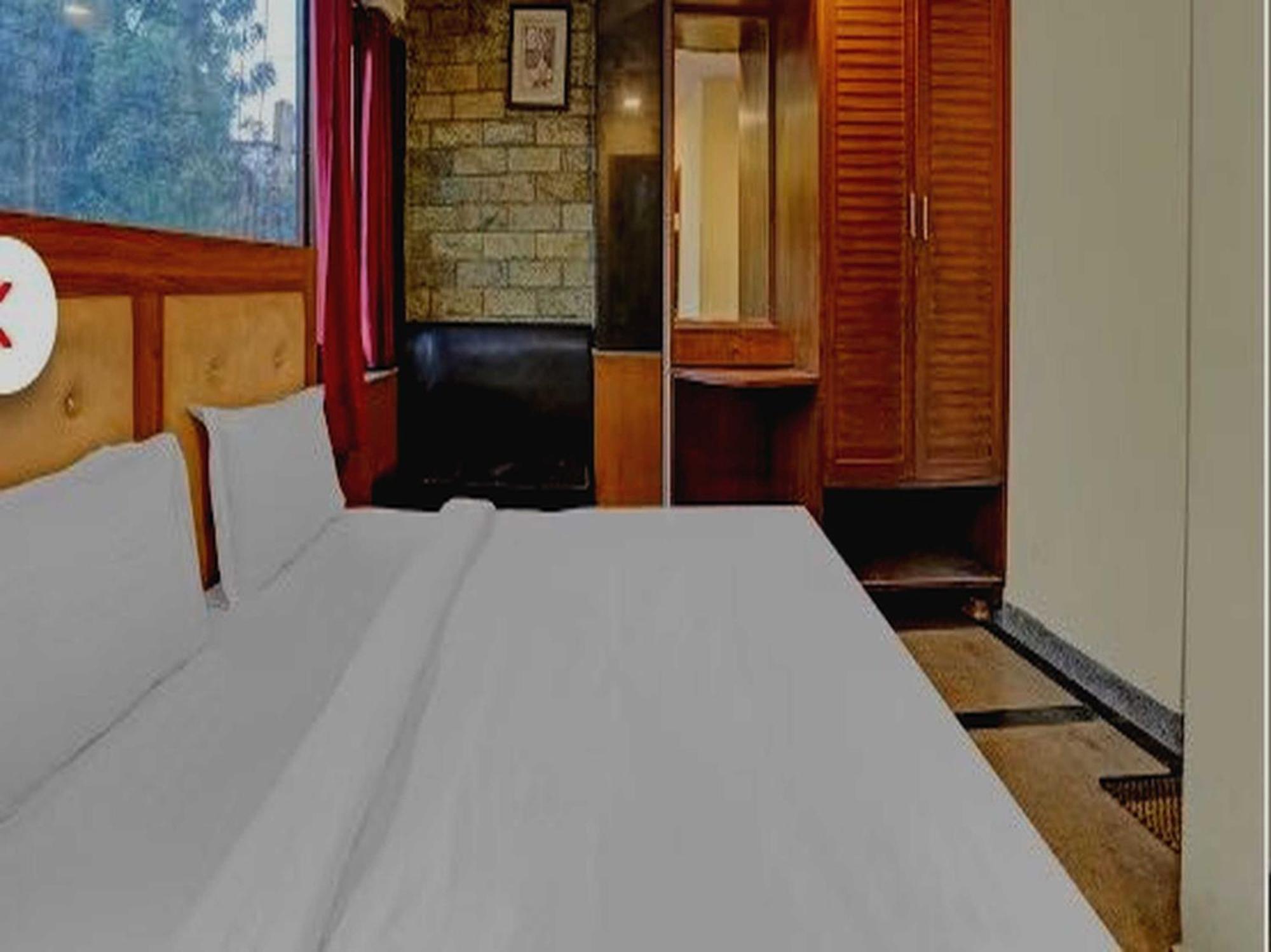 Oyo 75948 Hotel Tushar Continental นิวเดลี ภายนอก รูปภาพ