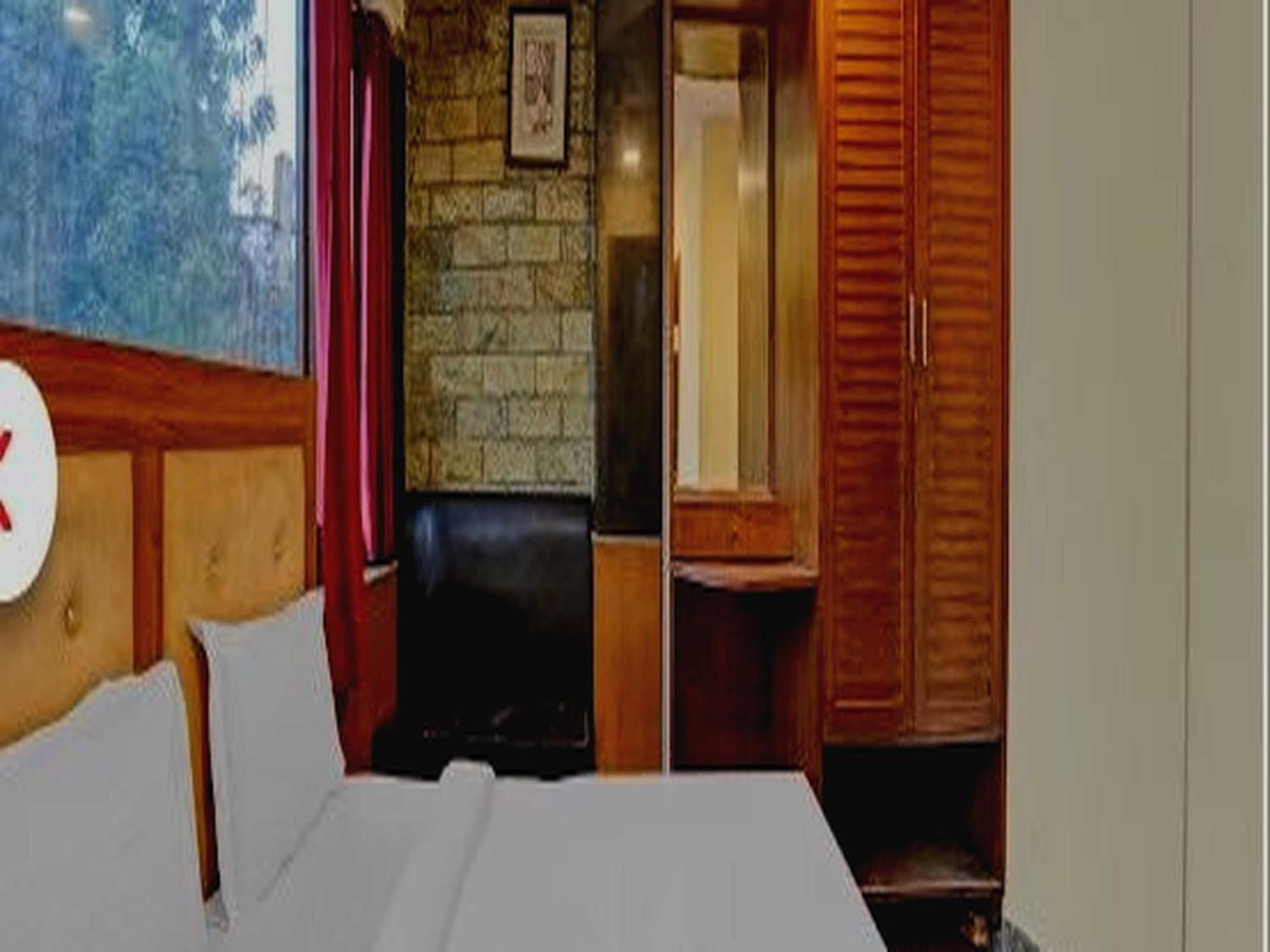 Oyo 75948 Hotel Tushar Continental นิวเดลี ภายนอก รูปภาพ